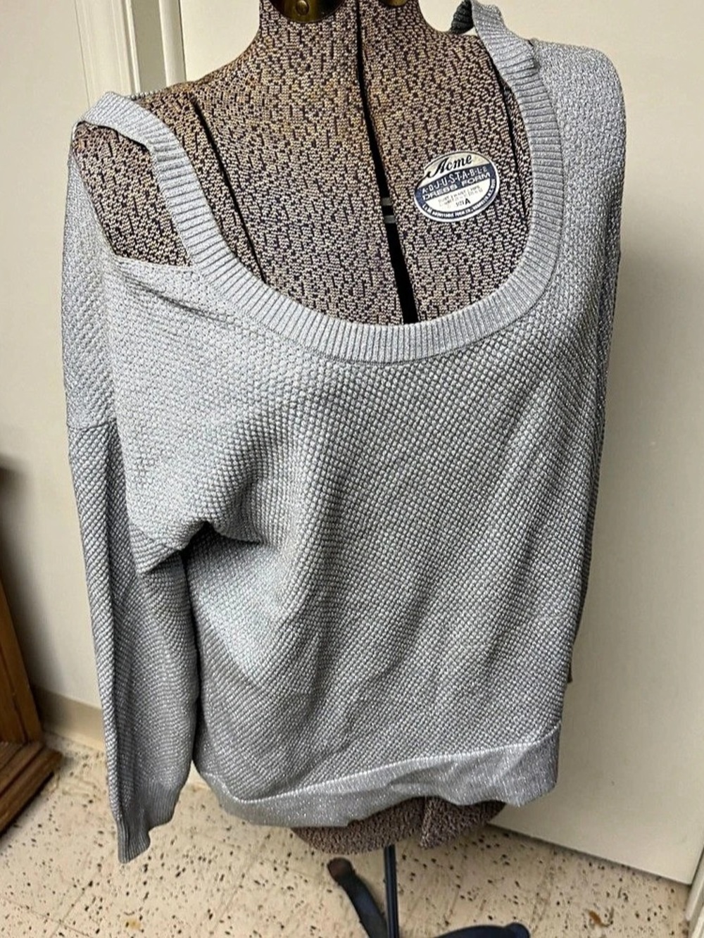 Michael Kors Gray Crew Neck Sweater Size XL Like New